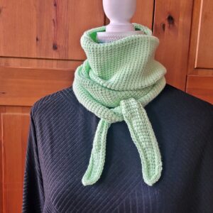 kleines Tuch, gehäkelt, tunesisch gehäkelt, schmales tuch, häkeltechnik